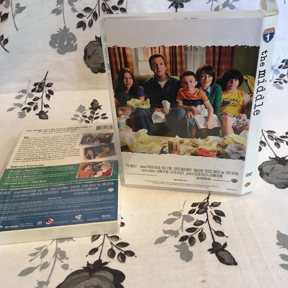 🔥 The Middle season 1 dvd 🔥 - Picture 2 of 4